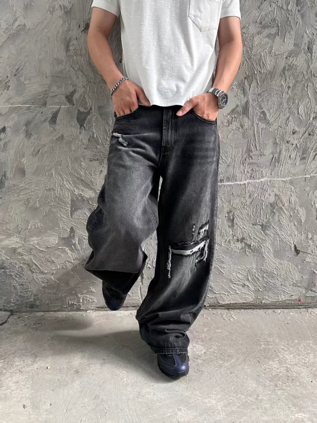 Fyredwrld Ripped Faded Jeans
