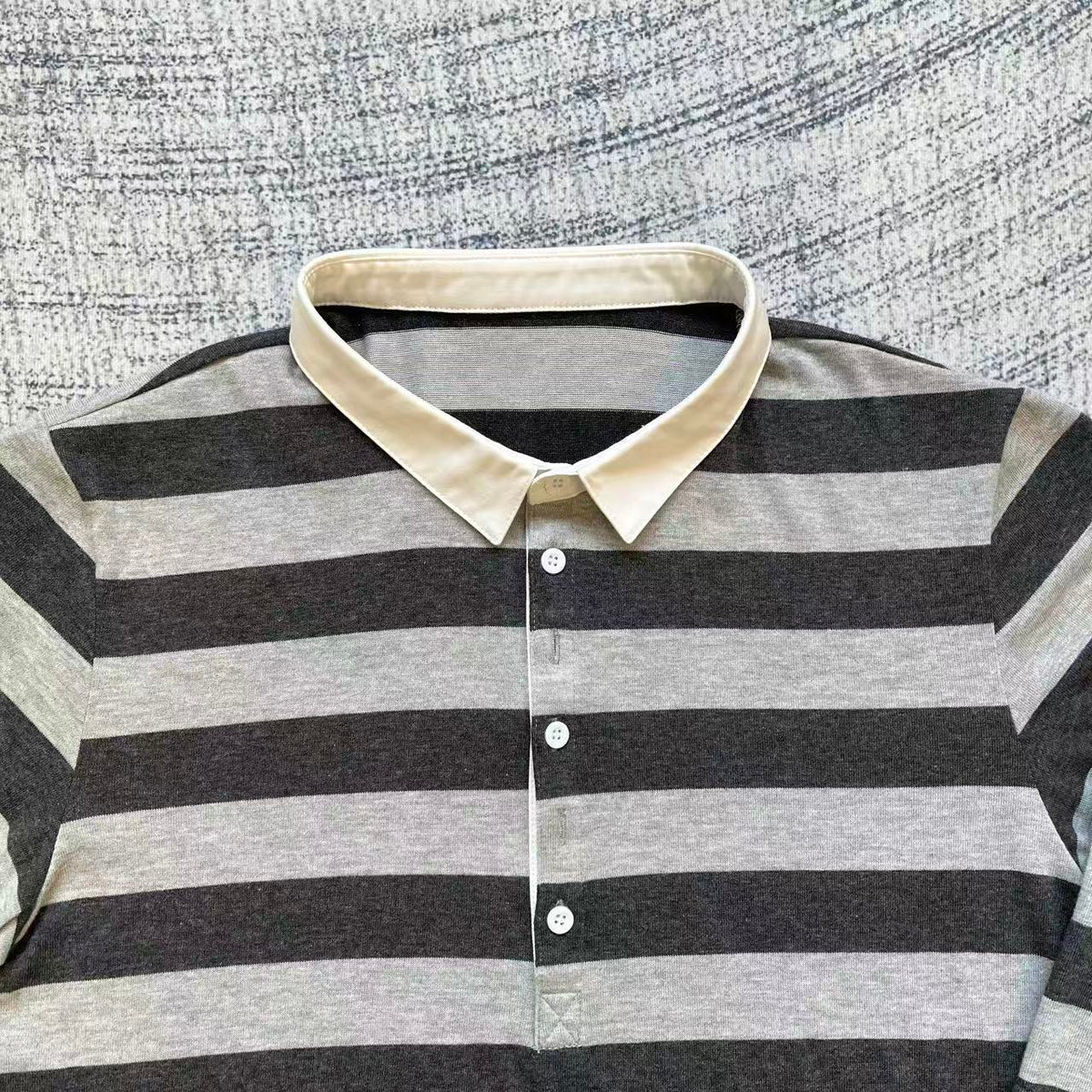 Fyredwrld Long-sleeved striped shirt with a stiff collar