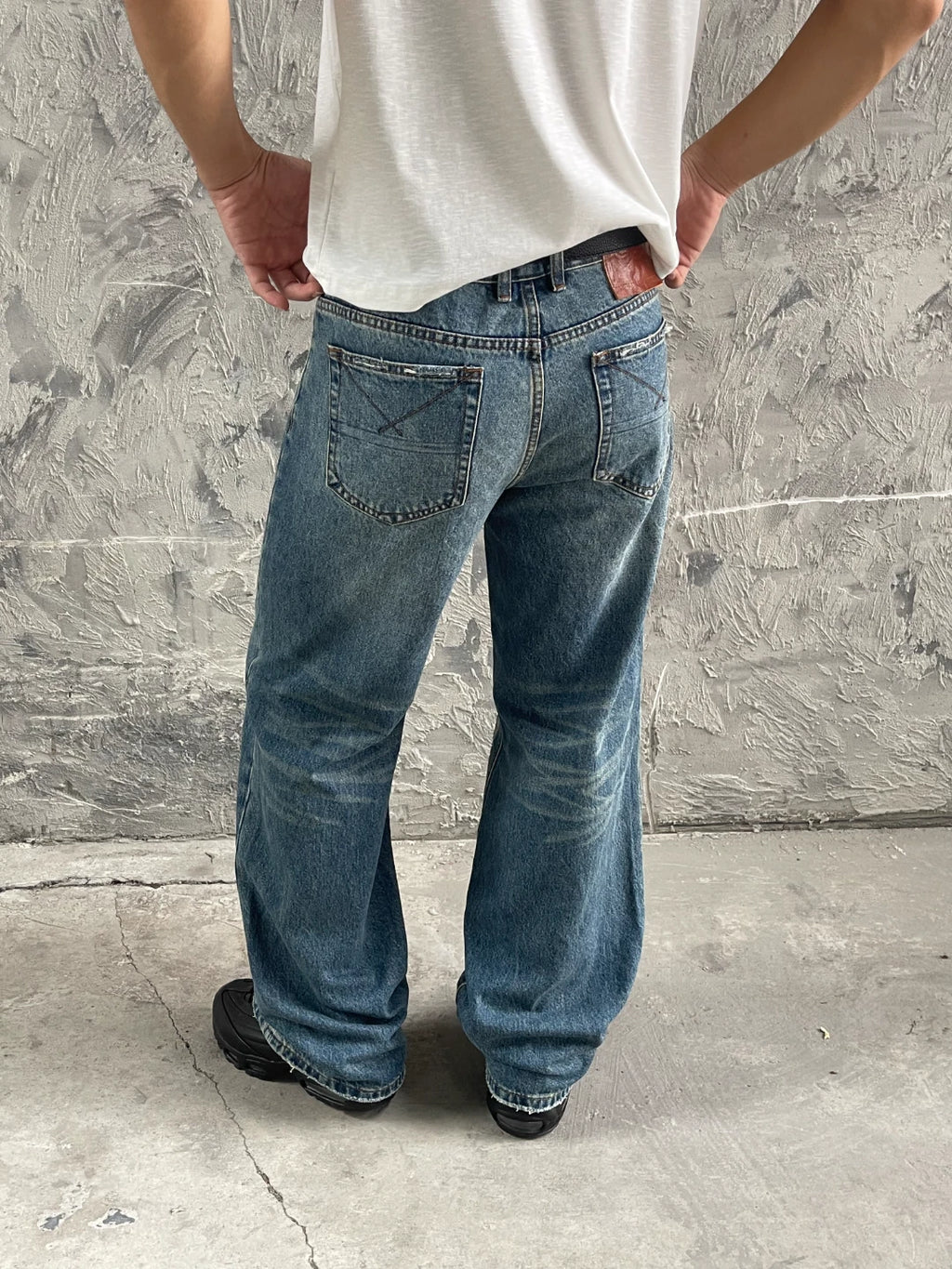 Fyredwrld Vintage Distressed Jeans