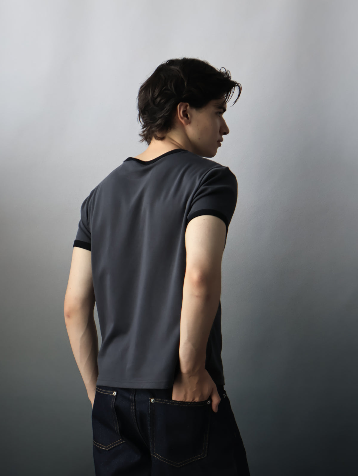 Fyredwrld ringer tees black