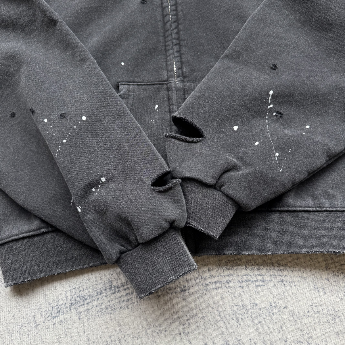 Fyredwrld "watch-peeker"zip-up hoodie V2