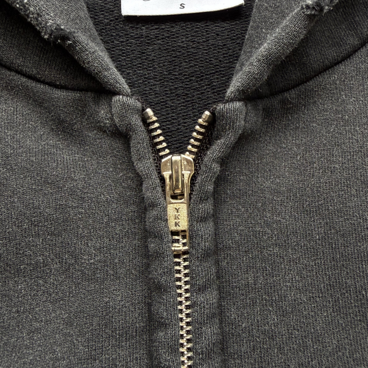 Fyredwrld "watch-peeker"zip-up hoodie V2