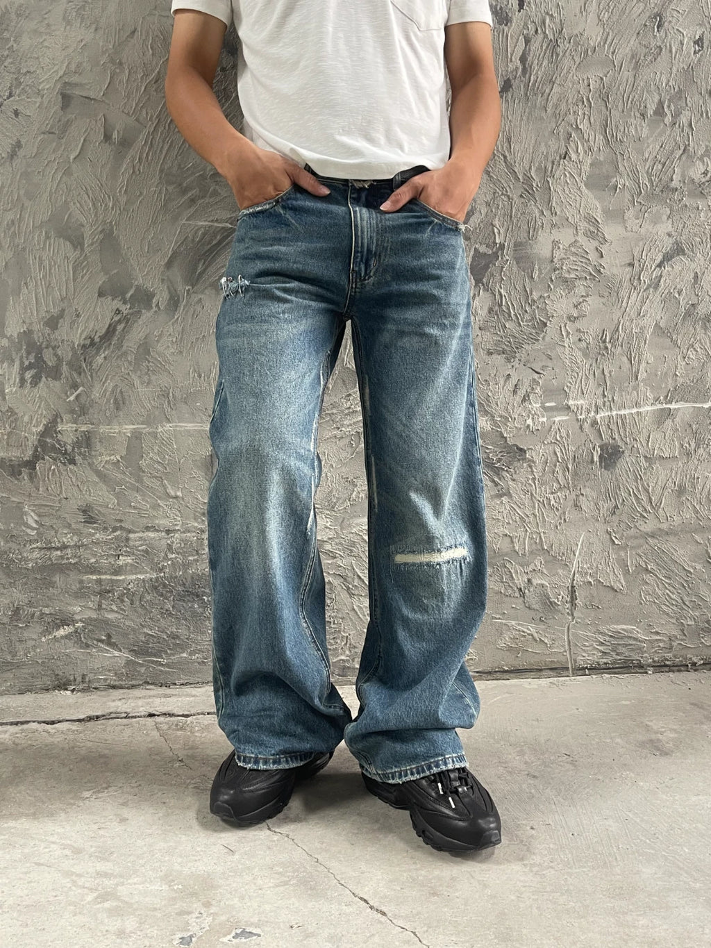 Fyredwrld Vintage Distressed Jeans