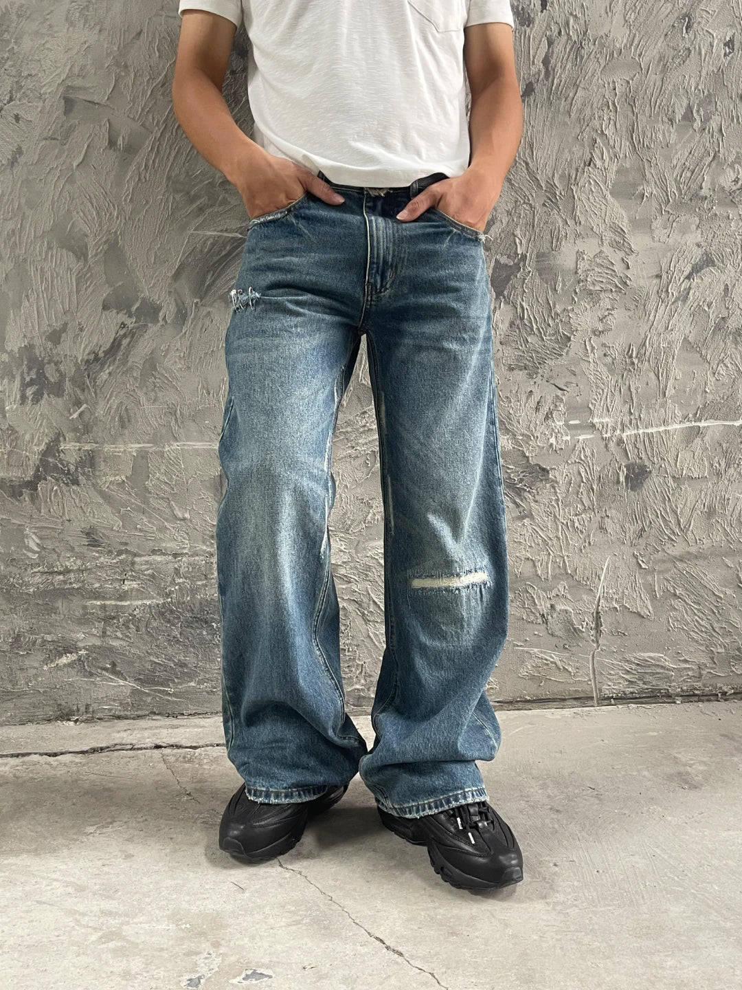 Fyredwrld Vintage Distressed Jeans